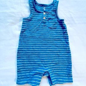 Kids toddler boy onesie/overall in good condition size size 12-18